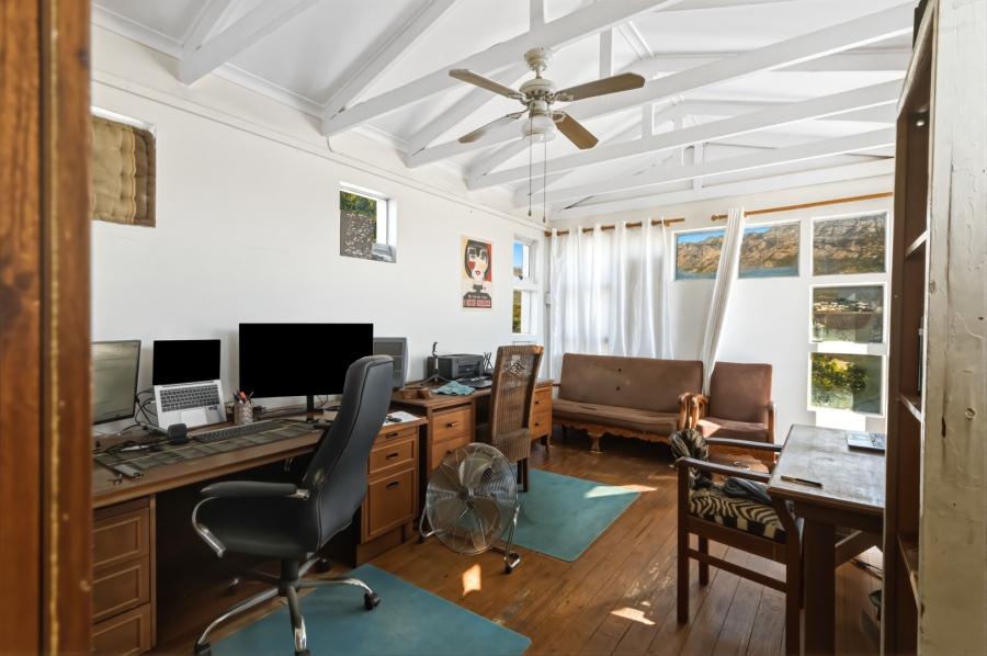 4 Bedroom Property for Sale in Bay Park Western Cape